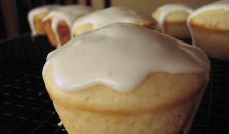 glazed-lemon-cupcakes.jpg